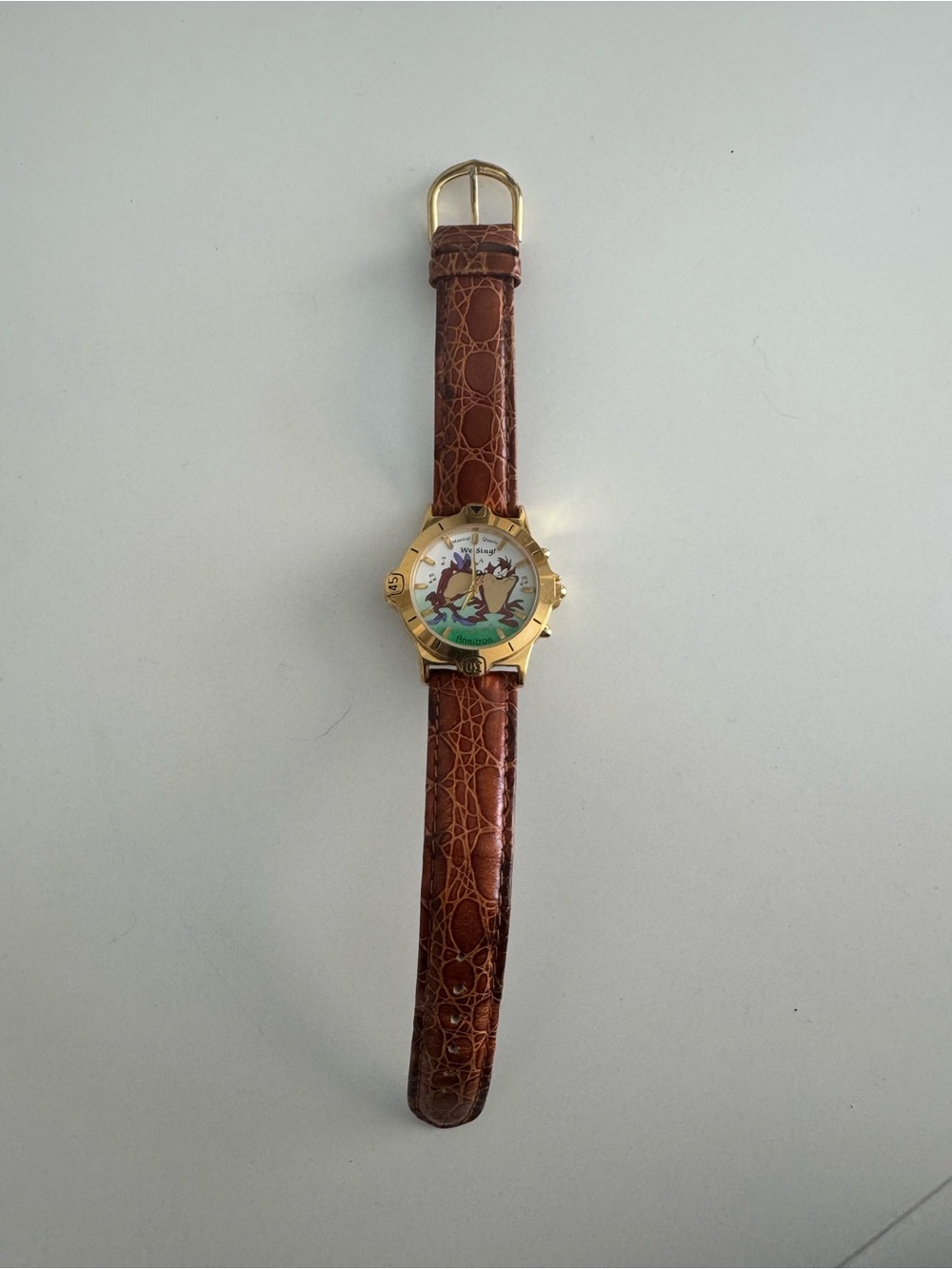 Vintage Tasmanian devil with female watch has music